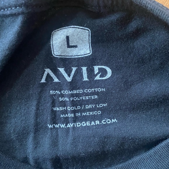 Avid tee - Picture 3 of 3